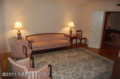 5th image of 10157 Lake Lamar Ct