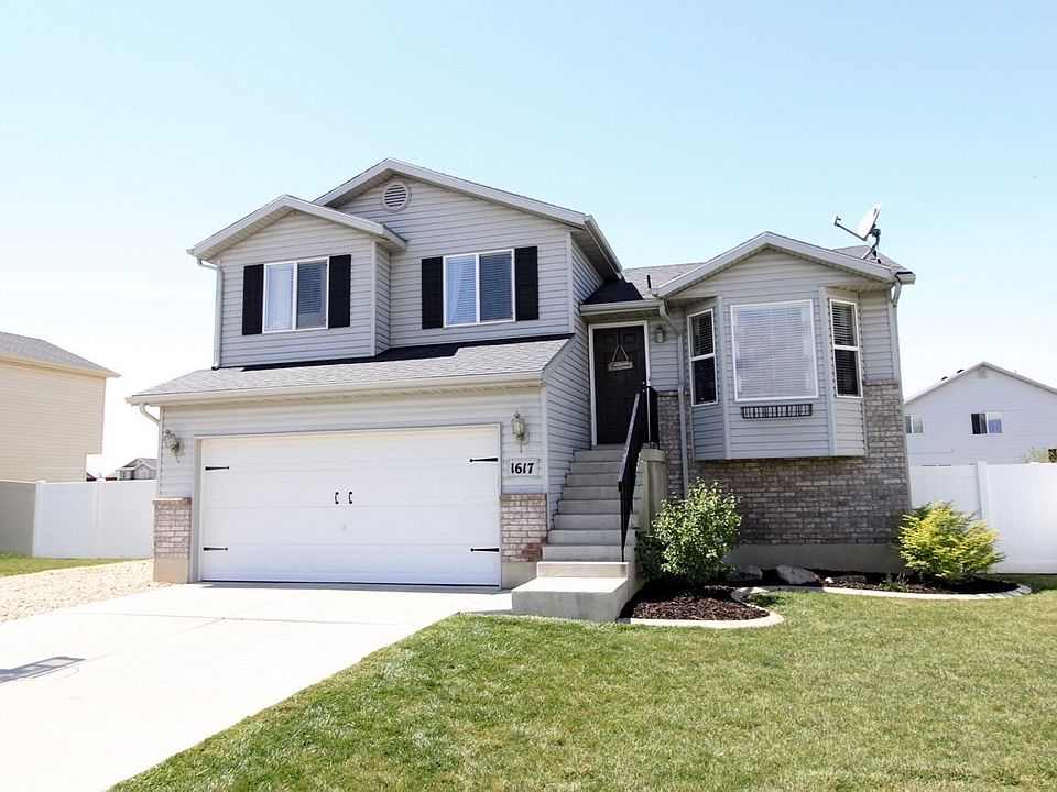 For Sale: 1617 North 2340 West, Clinton, Utah 84015