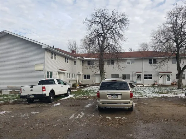 150 S Lakeside Dr, North East, PA 16428