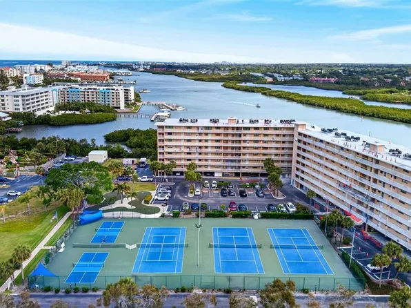 19451 Gulf Blvd APT 204, Indian Shores, FL 33785