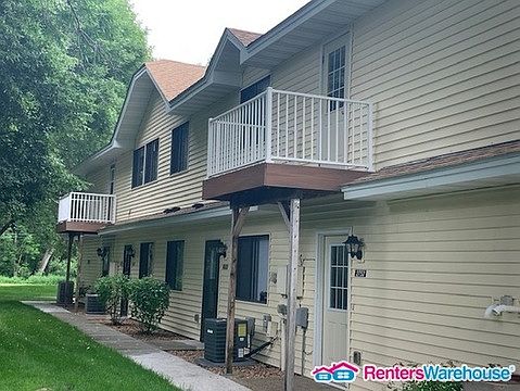 1st image of 2752 Brookdale Ct N