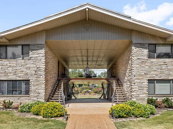 4400 Poplar Ave APT 17, Memphis, TN 38117