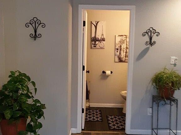 4th image of 76 Countryside Ln
