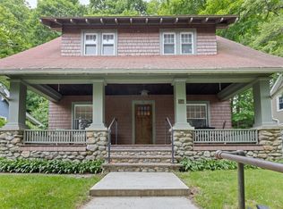 20 Saint Elmo Rd, Worcester, MA 01602