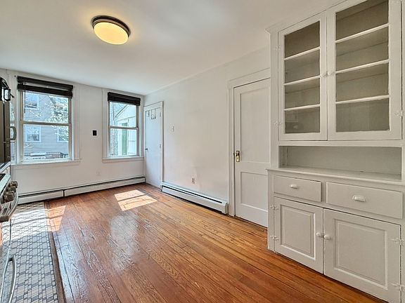5th image of 304 2nd St #1R
