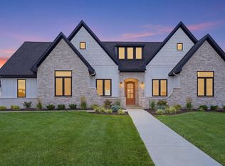 9034 York Crest Dr, Saline, MI 48176
