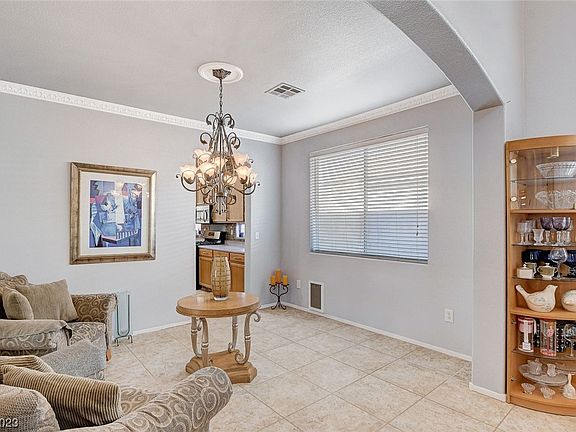 5th image of 5317 Coral Hills St