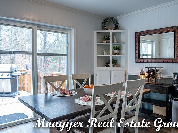 5th image of 2540 Maguire Ave NE