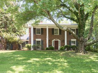 3409 Mount Rainier Dr, Hills And Dales, KY 40241