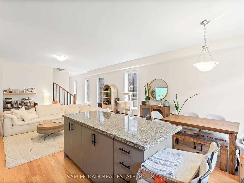1429 Almonte Dr
