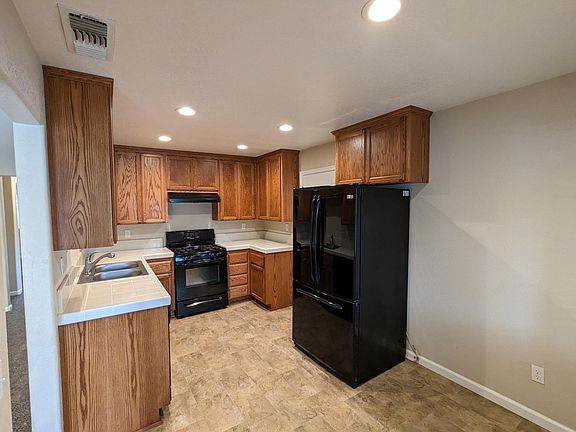 4th image of 5600 Moddison Ave