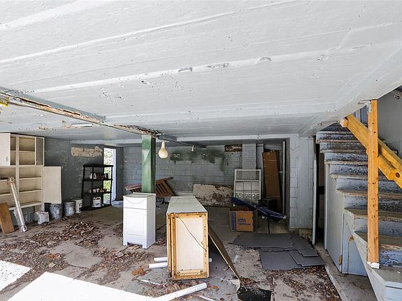 29th image of 4309 Lafayette St