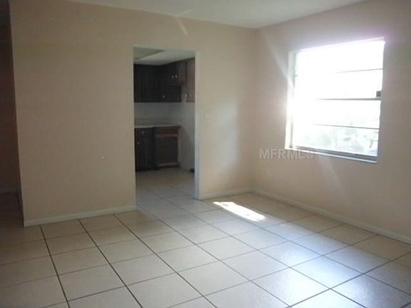 3rd image of 48 Villa Villar Ct