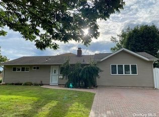 66 Belmont Cir, Syosset, NY 11791