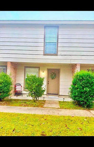 14732 Hooper Rd #B — Photo 10