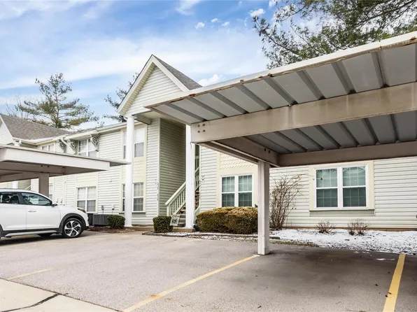 640 Sugar Trail Ct #4, Saint Peters, MO 63376