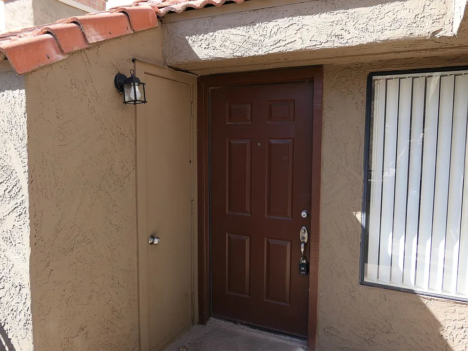 5122 E Shea Blvd #2052
