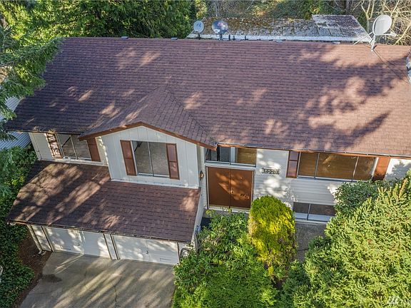 2nd image of 10304 NE 122nd St