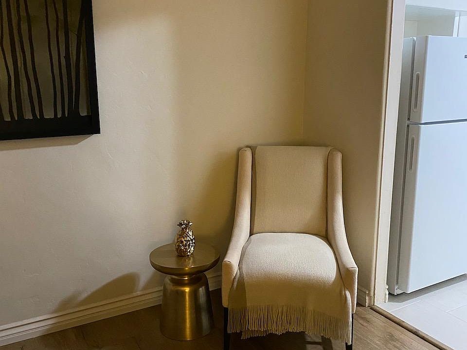 1st image of 1806 W Alameda Ave #C