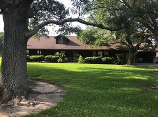 18230 Westbury Rd, China, TX 77613