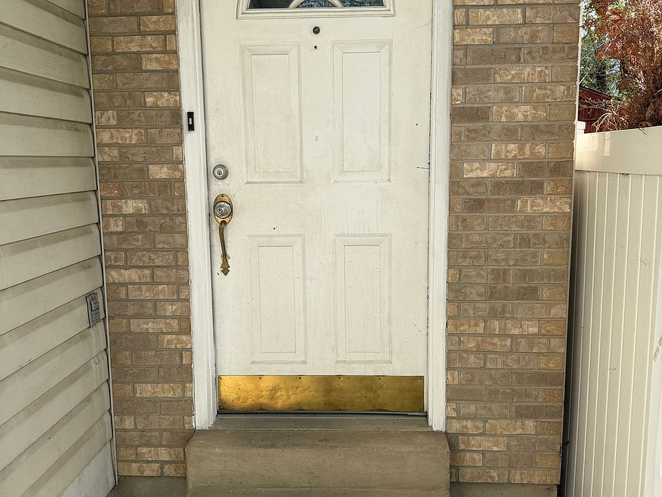 1st image of 747 S Hanover Dr