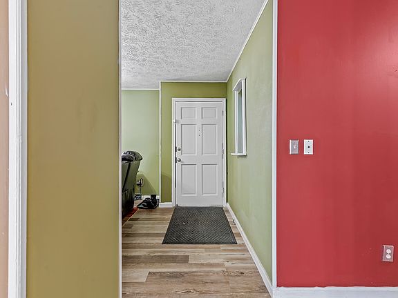 2nd image of 3637 S Fort Avenue