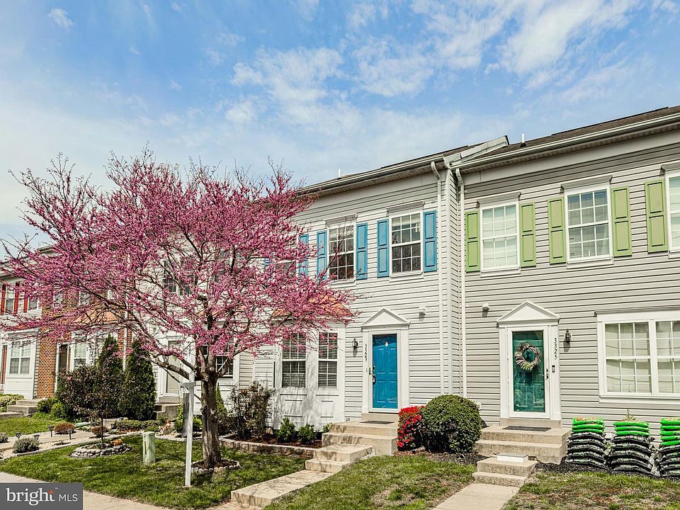 1st image of 3323 Hibiscus Ct