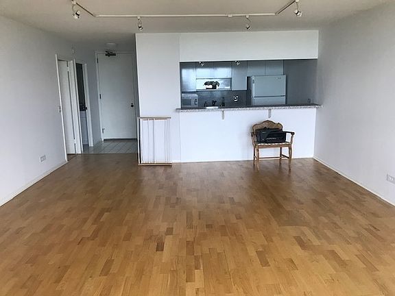 3rd image of 2500 N Lakeview Ave APT 2203