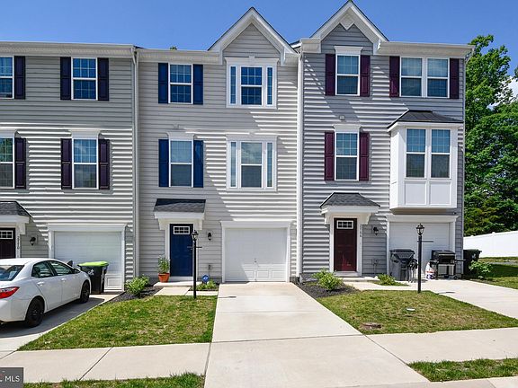 2nd image of 2768 Bears Den Dr