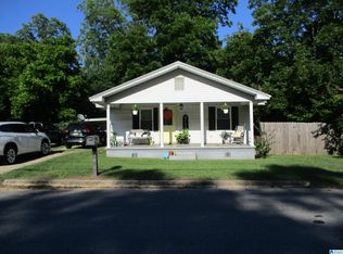 206 15th St N, Clanton, AL 35045