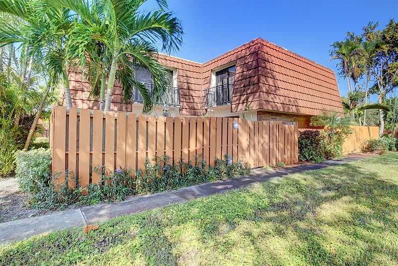 1st image of 3014 San Clara Dr #13-B