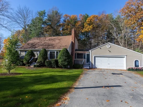 805 Burt St, Taunton, MA 02780