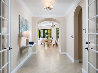 2733 Tiburon Blvd E APT 101, Naples, FL 34109