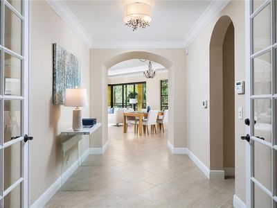 2733 Tiburon BLVD E #101, Naples, FL, 34109