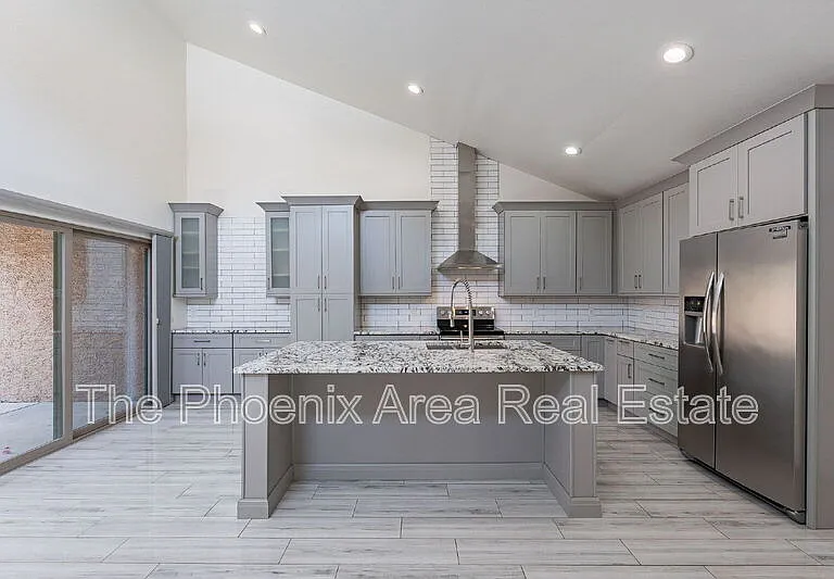 9128 E Gelding Dr — Photo 15