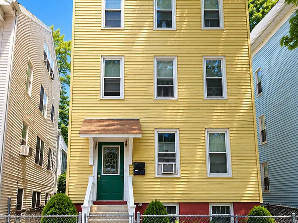 6 Porter St #1, Jamaica Plain, MA 02130