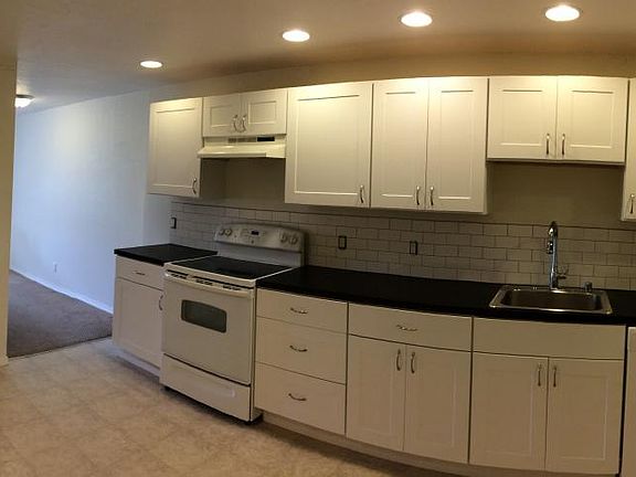 3rd image of 2417 11th Avenue E # Fl Ground