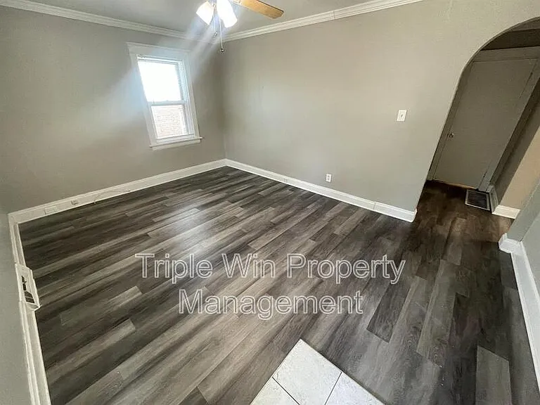 9425 Burdella Ave — Photo 7