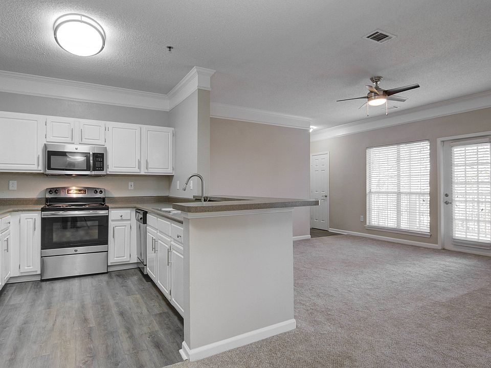 Open Floor Plan Dining Area