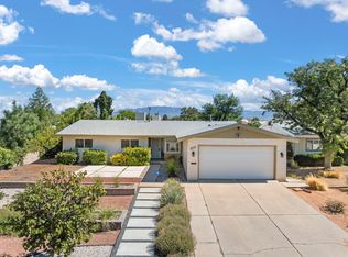 5111 Sunningdale Ave NE, Albuquerque, NM 87110