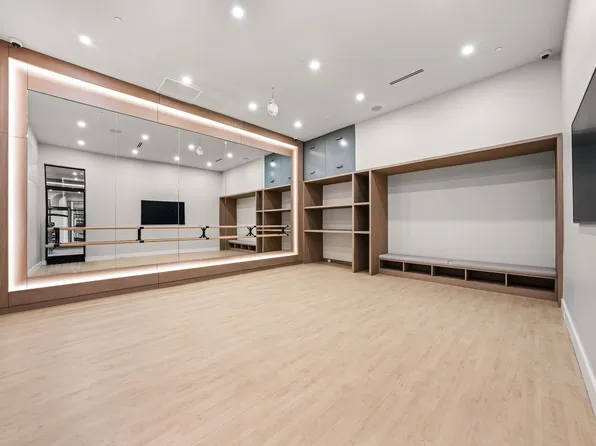 218 Front Street image 21 of 44