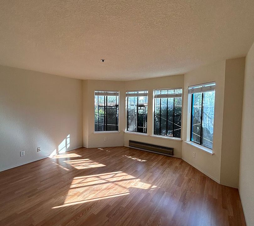 1st image of 3514 25th St APT 203