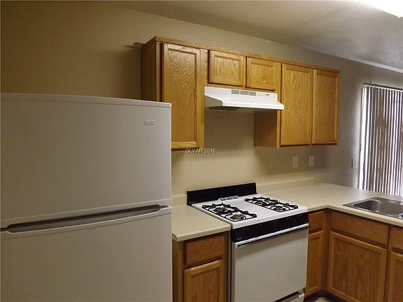 5th image of 10050 Crisp Clover St #0