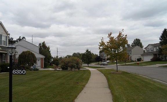 4th image of 6350 Thornwood Dr #146