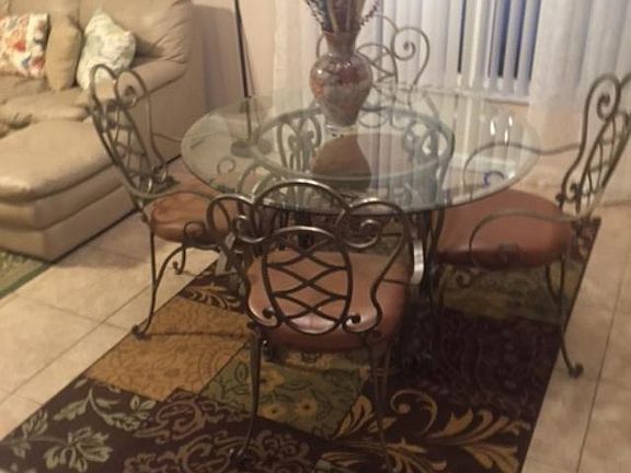 4th image of 2609 Brittany Ln