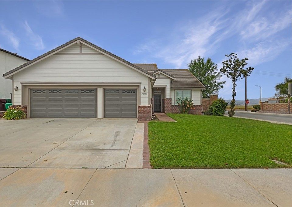 1st image of 28597 Eickhoff Dr