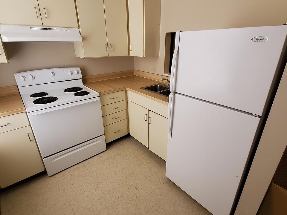 1st image of 120 S Russell St #301