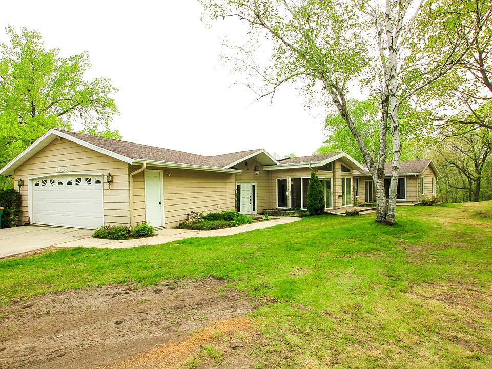 1st image of 1805 Red Oak Dr NE