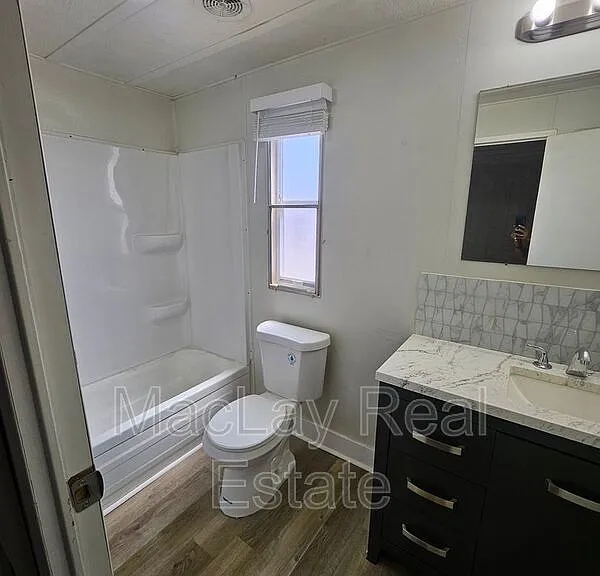 1113 W Corinthian Cir — Photo 12