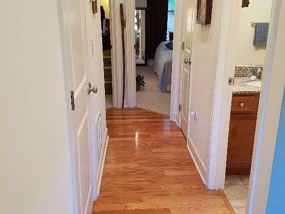 5th image of 73 Saratoga Rd Unit 4